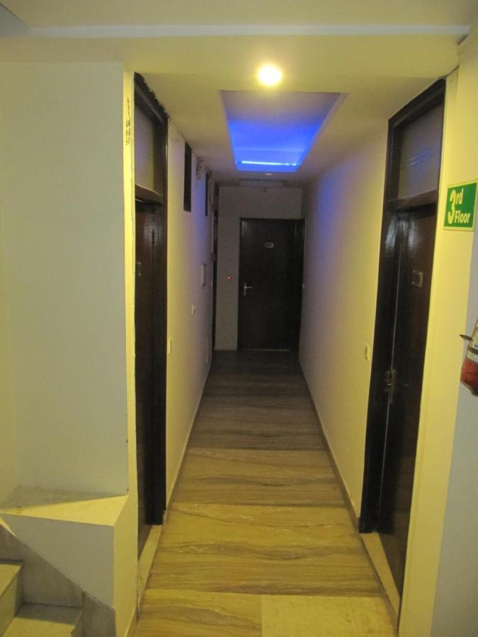 Hotel Arjun  Nueva Delhi Exterior foto